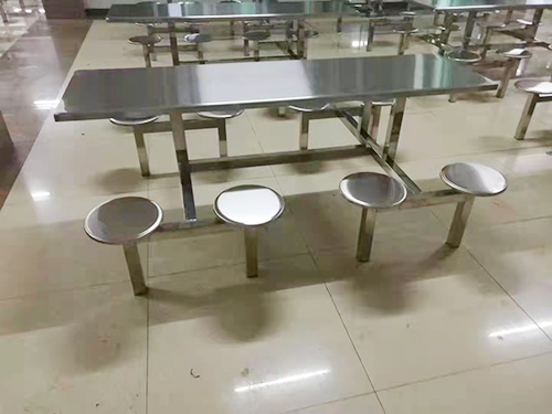 工厂餐桌